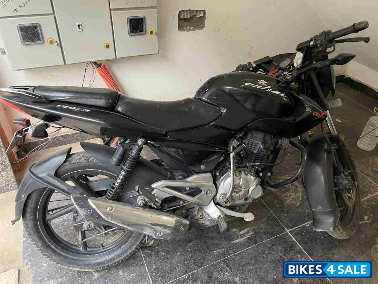 Black Bajaj Pulsar 135LS