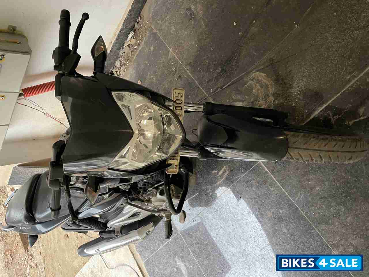 Black Bajaj Pulsar 135LS