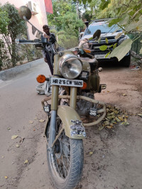 Royal Enfield Classic Desert Storm
