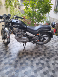 Royal Enfield Thunderbird