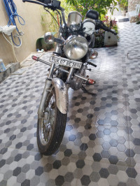 Royal Enfield Thunderbird