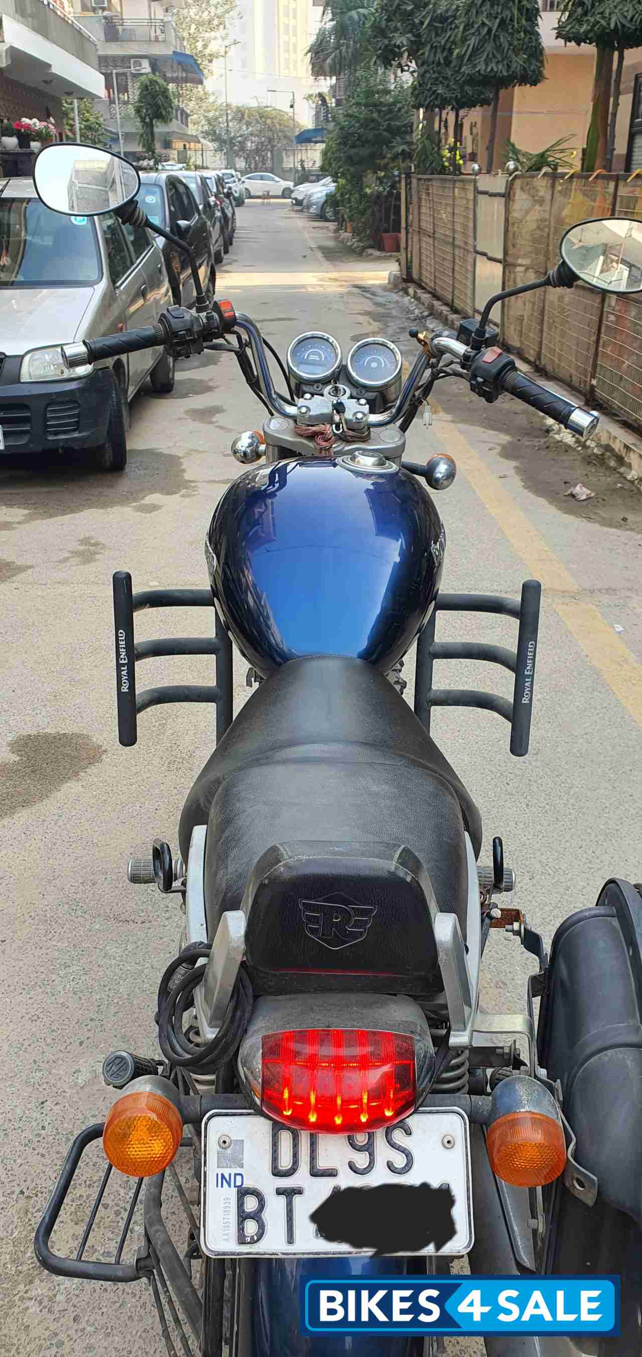 Marine Blue Royal Enfield Thunderbird 350