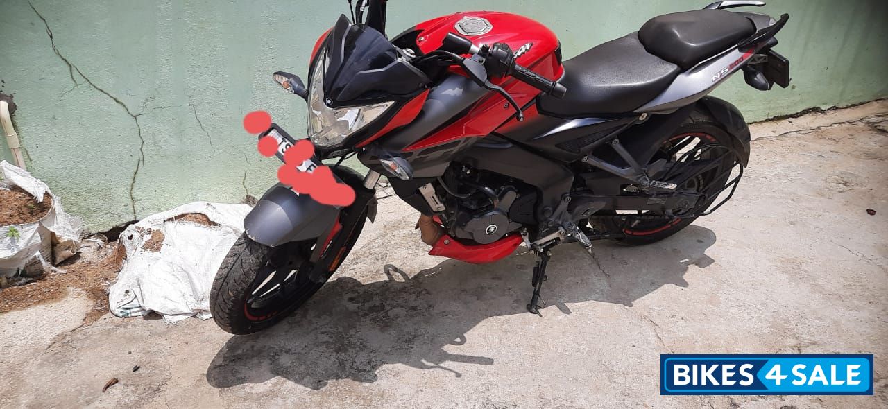 Bajaj Pulsar RS 200 BS6