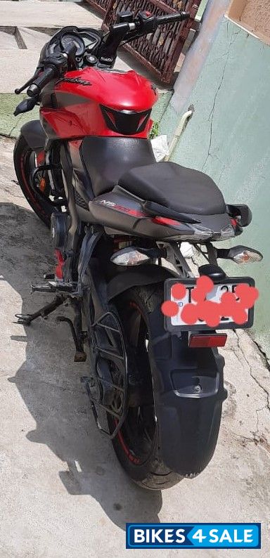 Bajaj Pulsar RS 200 BS6