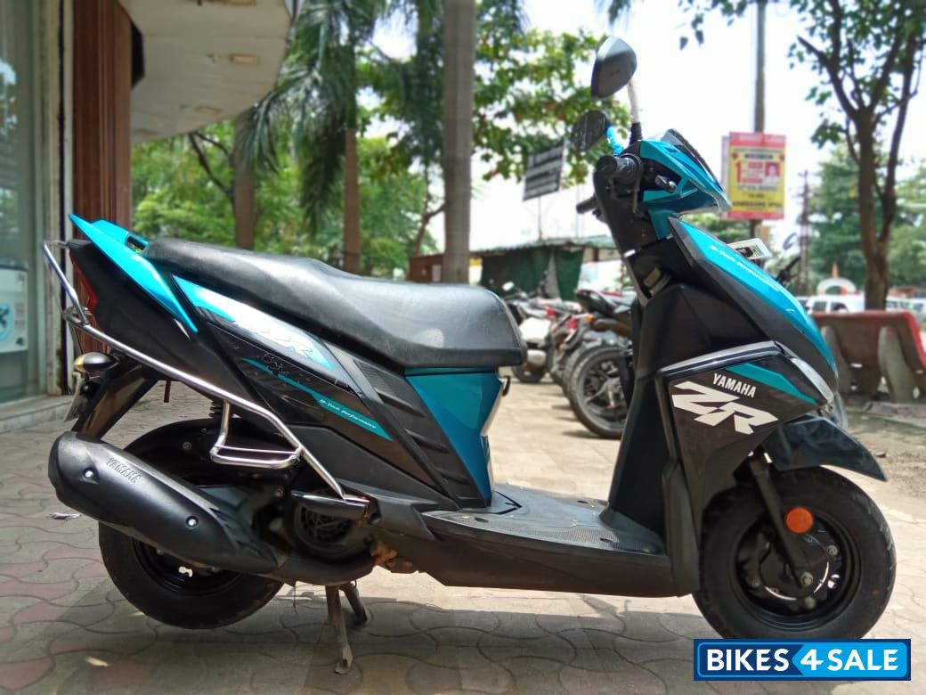 Yamaha Cygnus Ray ZR