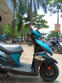 Yamaha Cygnus Ray ZR