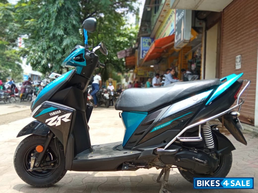 Yamaha Cygnus Ray ZR