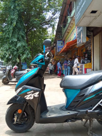 Yamaha Cygnus Ray ZR