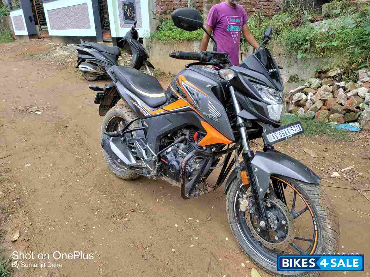 Honda CB Hornet 160R ABS