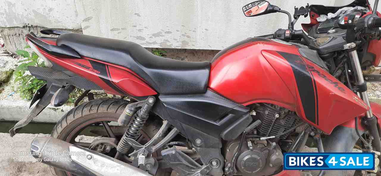 Red & Black Mat Finish TVS Apache RTR 160
