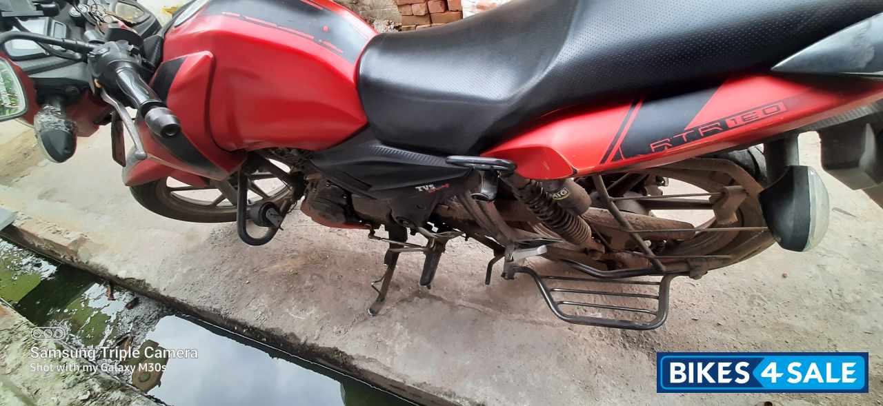 Red & Black Mat Finish TVS Apache RTR 160