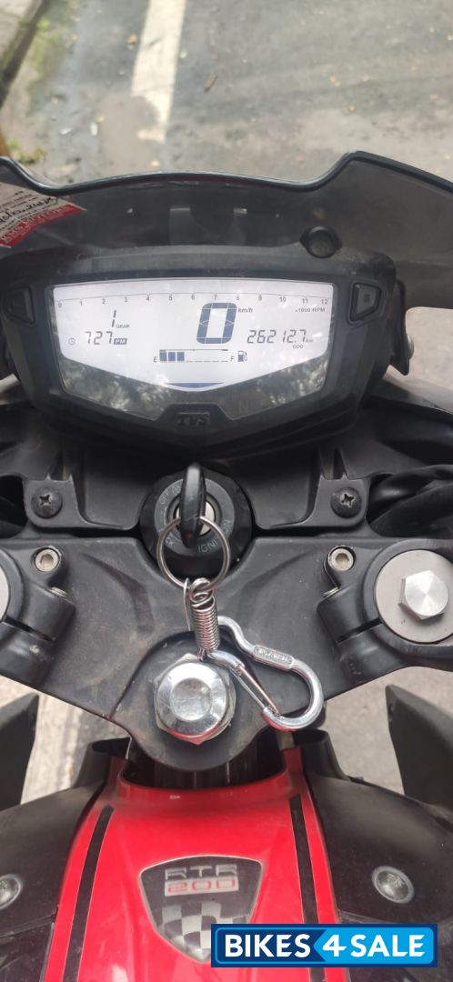 TVS Apache RTR 200 4V Race Edition 2.0