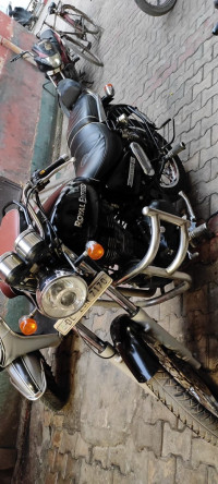 Black Royal Enfield Thunderbird TwinSpark 350