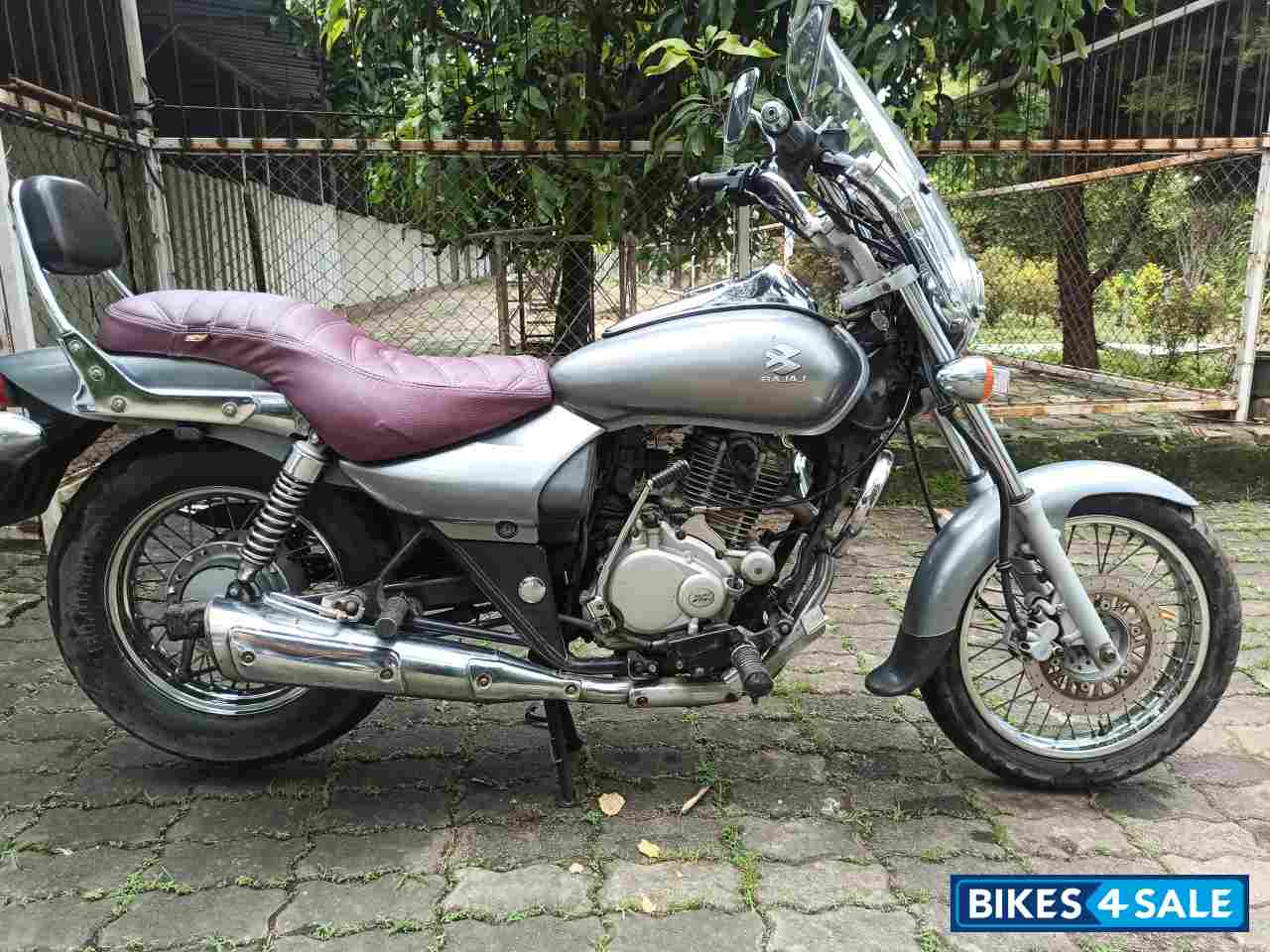 Bajaj Avenger Street 180