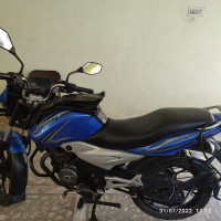 Blue Bajaj Discover 125 ST