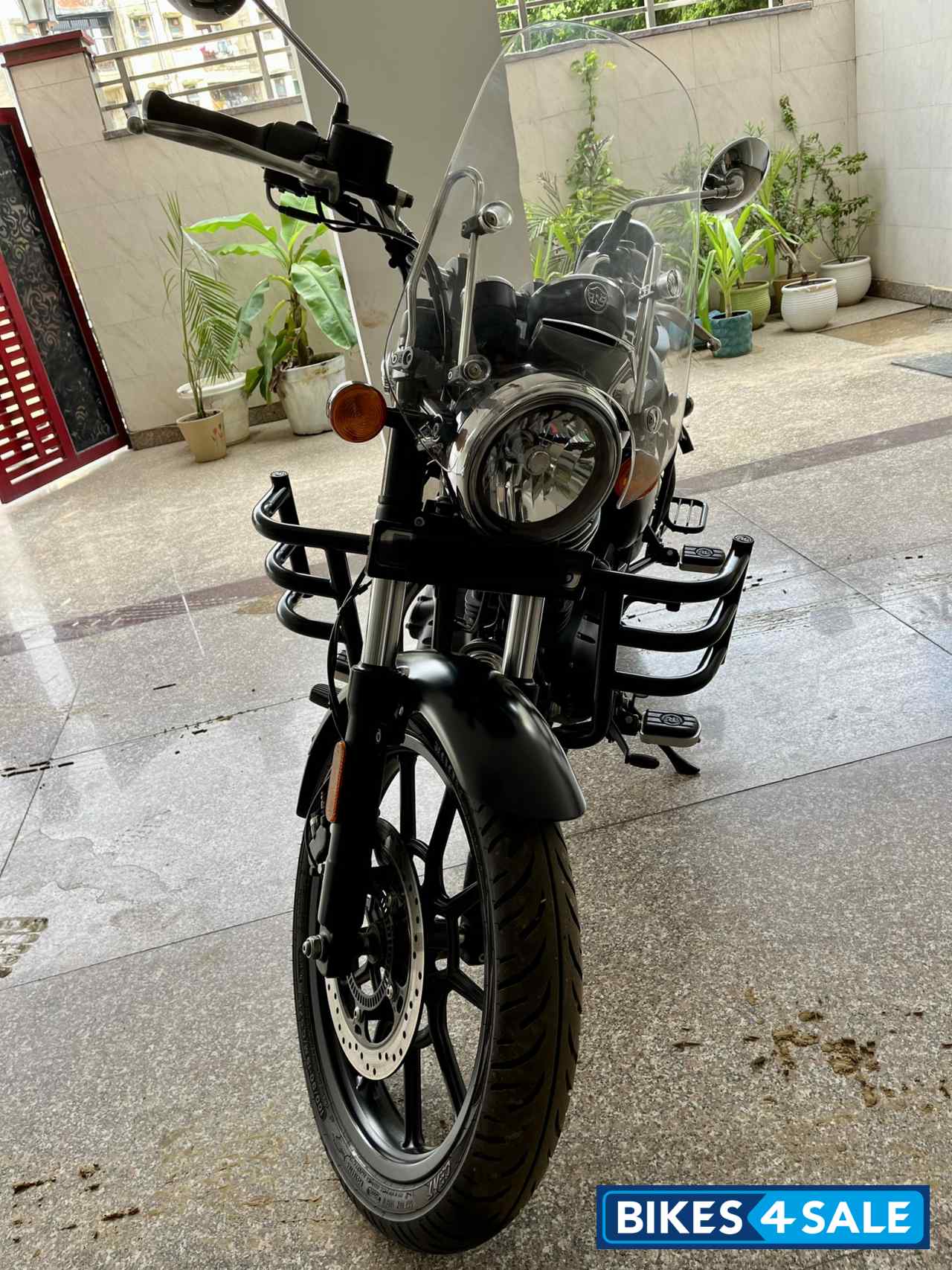 Royal Enfield Meteor 350 Stellar