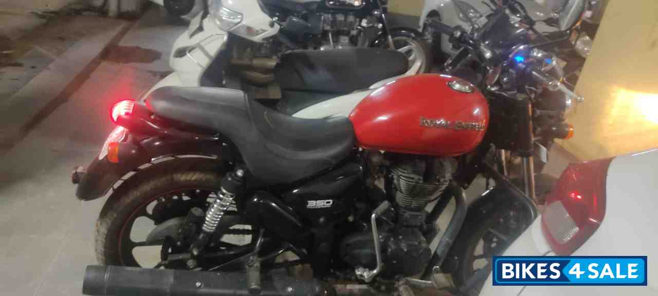 Red Royal Enfield Thunderbird X 350
