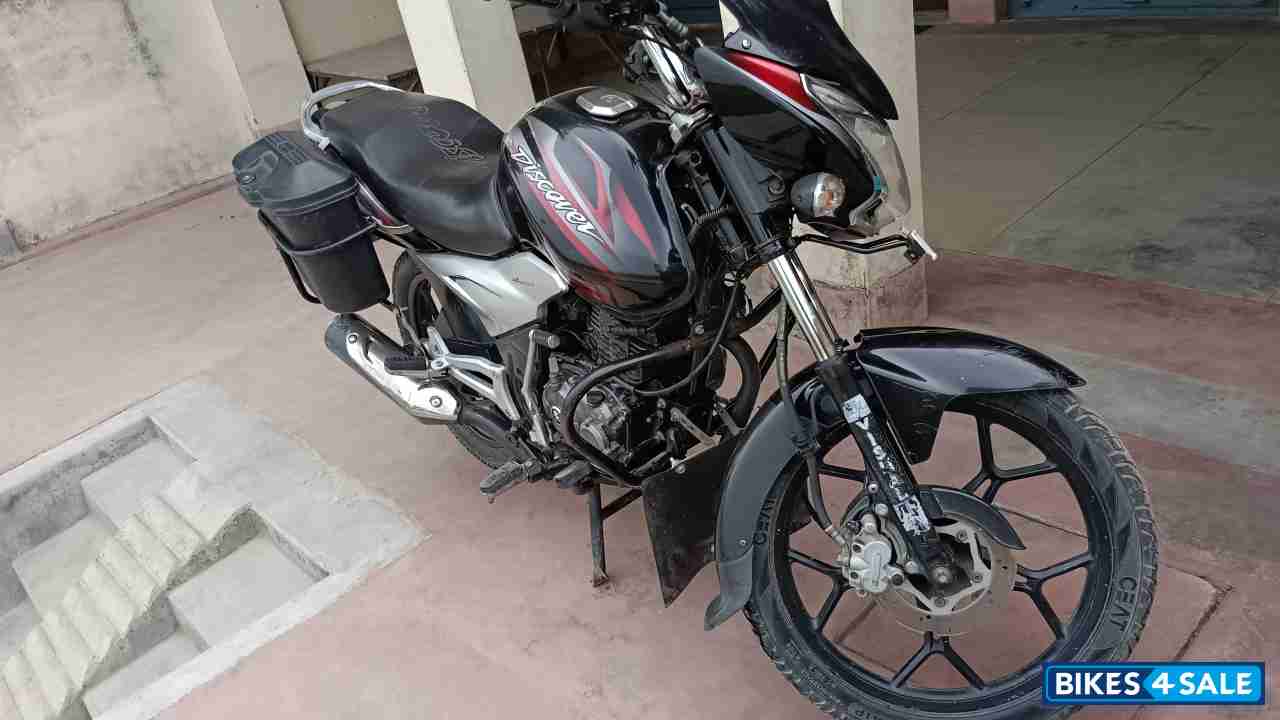 Bajaj Discover 125 ST