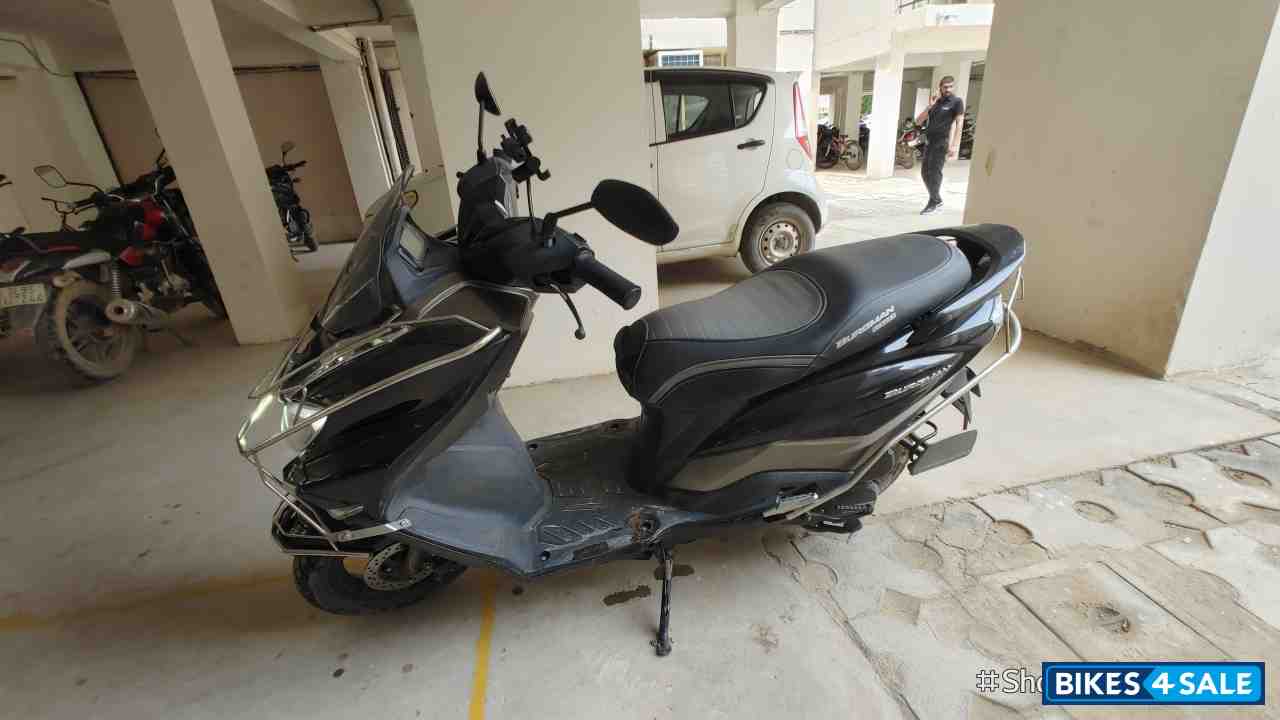 Suzuki Burgman Street Suzuki Burgman Street