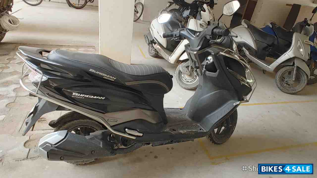 Suzuki Burgman Street Suzuki Burgman Street