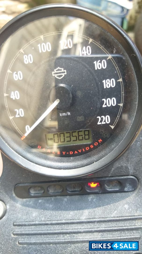 Gray Harley Davidson XL 883L Sportster