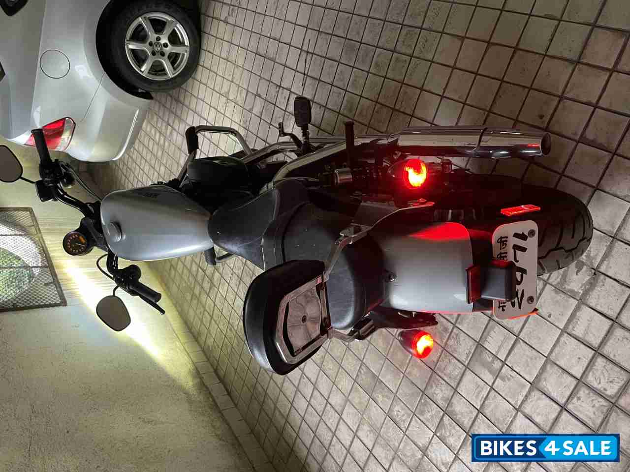 Gray Harley Davidson XL 883L Sportster