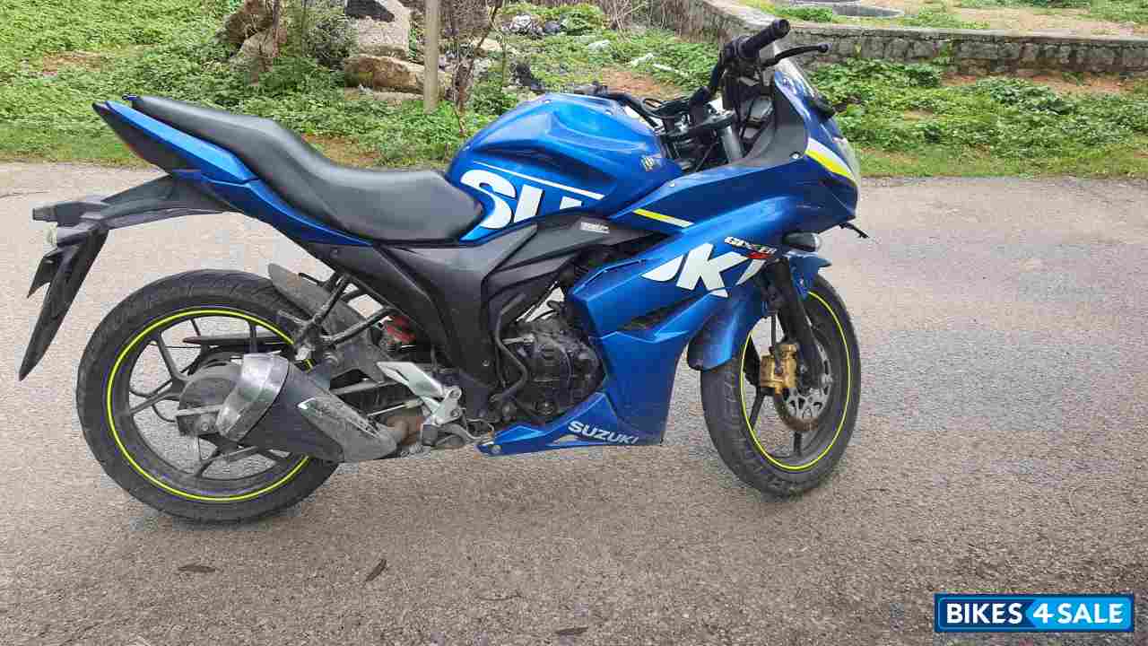 Suzuki Gixxer SF Suzuki Gixxer SF