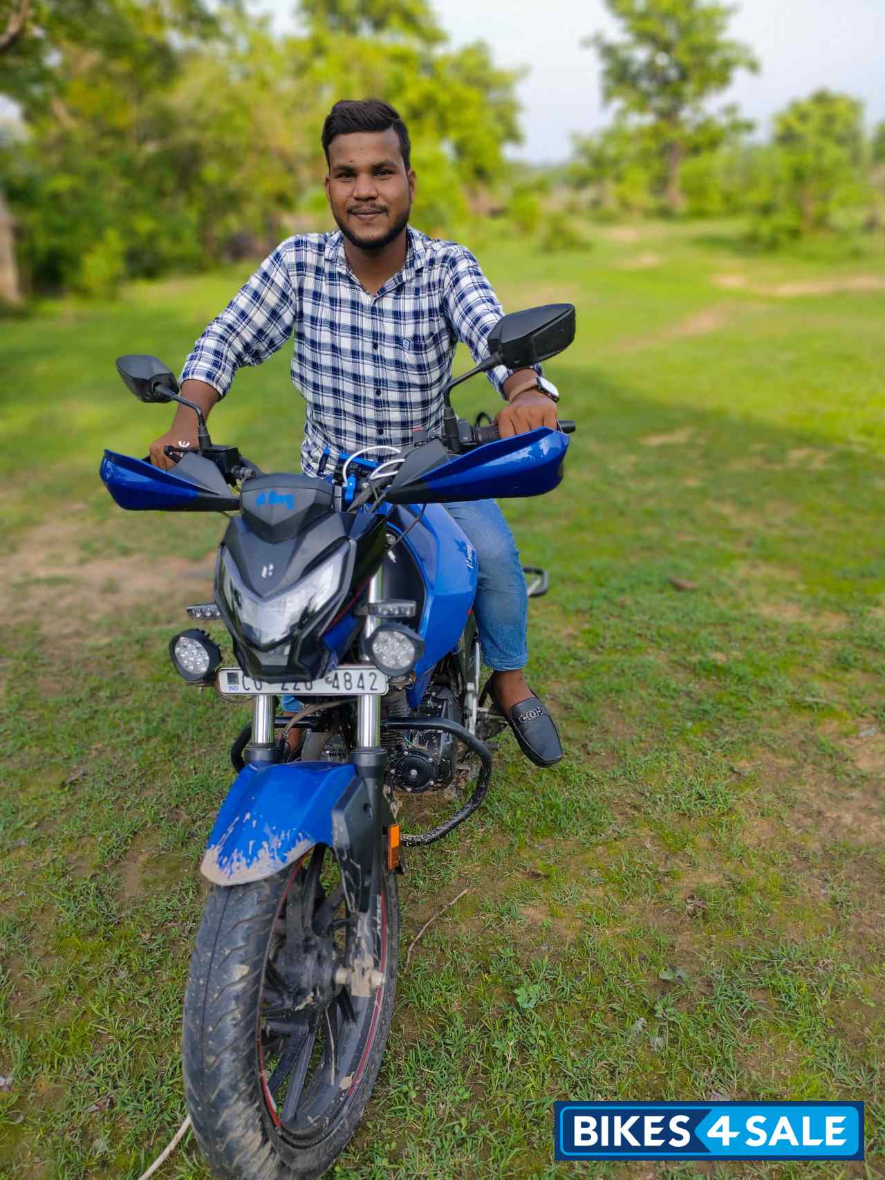 Vibrant Blue Matelic Hero Xtreme 160R