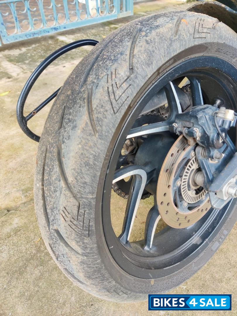 Bajaj Dominar 400 Disc