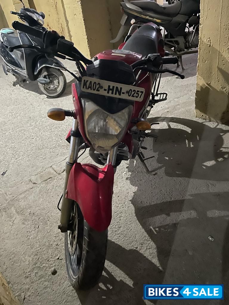 Red Yamaha FZ16