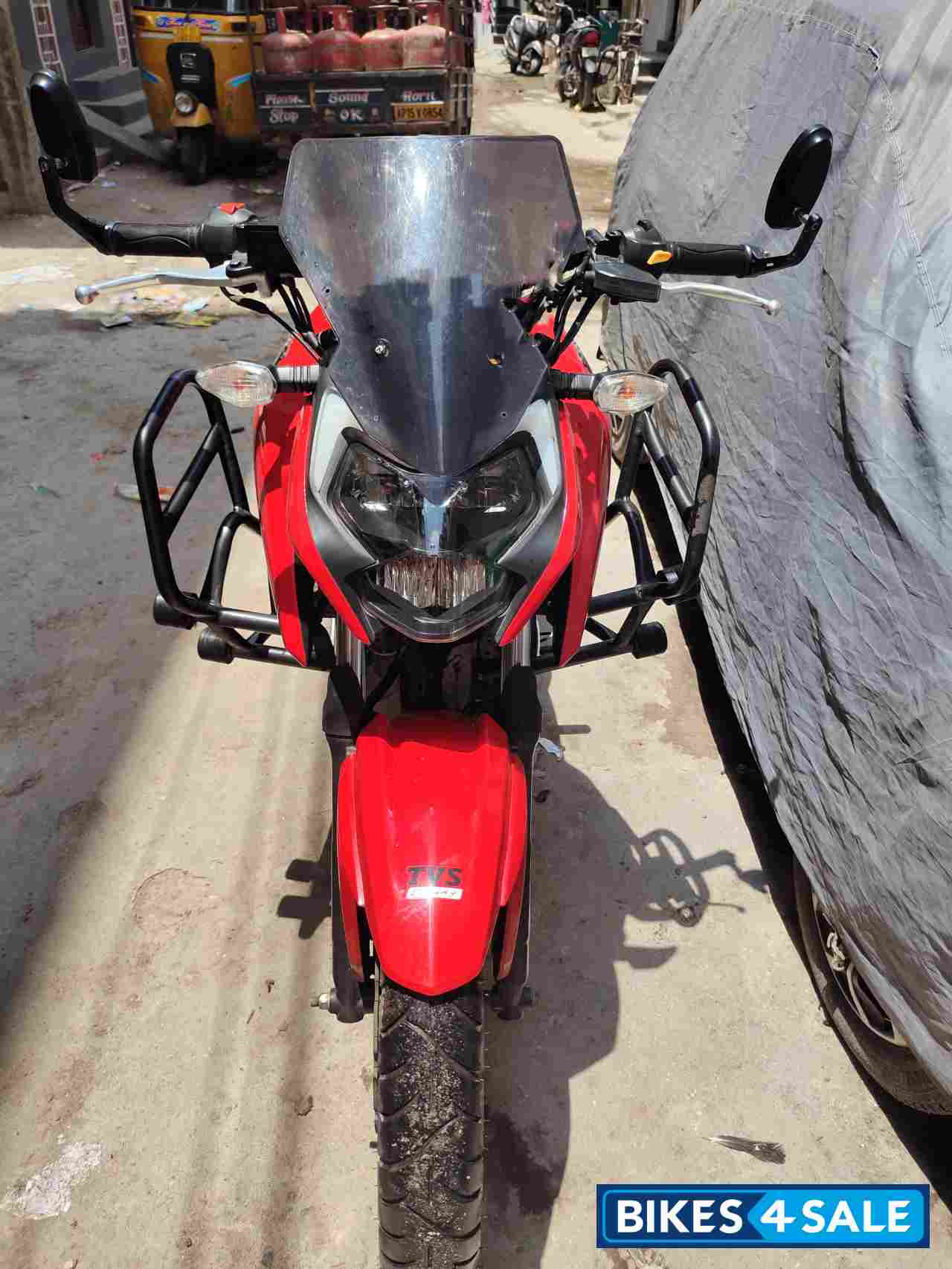 TVS Apache RTR 160 4V