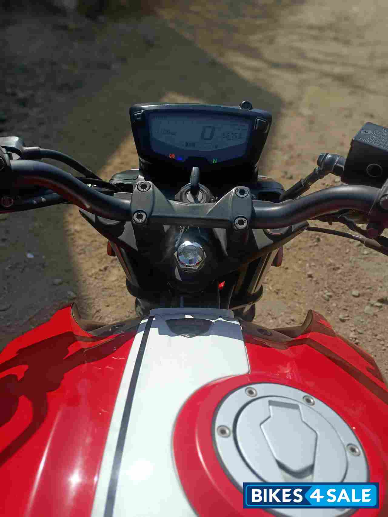 Red TVS Apache RTR 160 4V