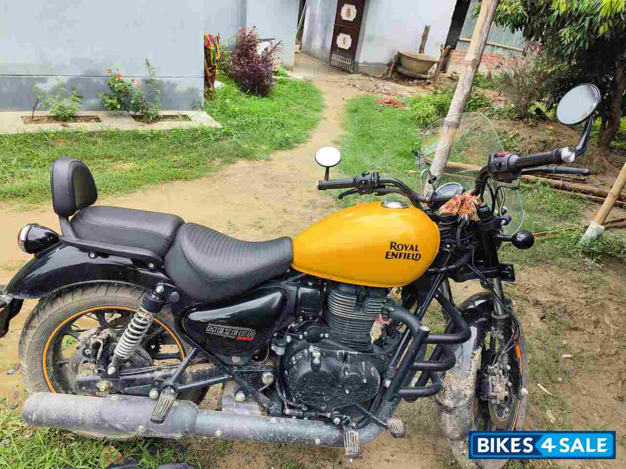 Fireball Yellow Royal Enfield Meteor 350 Fireball
