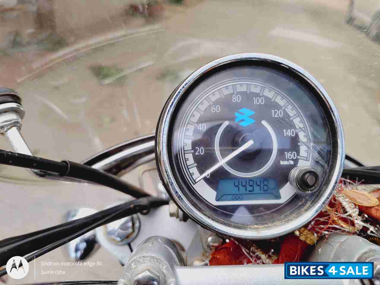 Ebony Black Bajaj Avenger Cruise 220