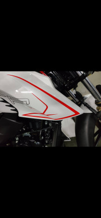 White TVS Apache RTR 200 4V 2020