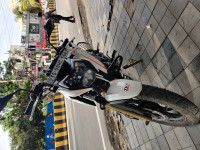 White TVS Apache RTR 200 4V 2020