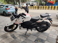 White TVS Apache RTR 200 4V 2020