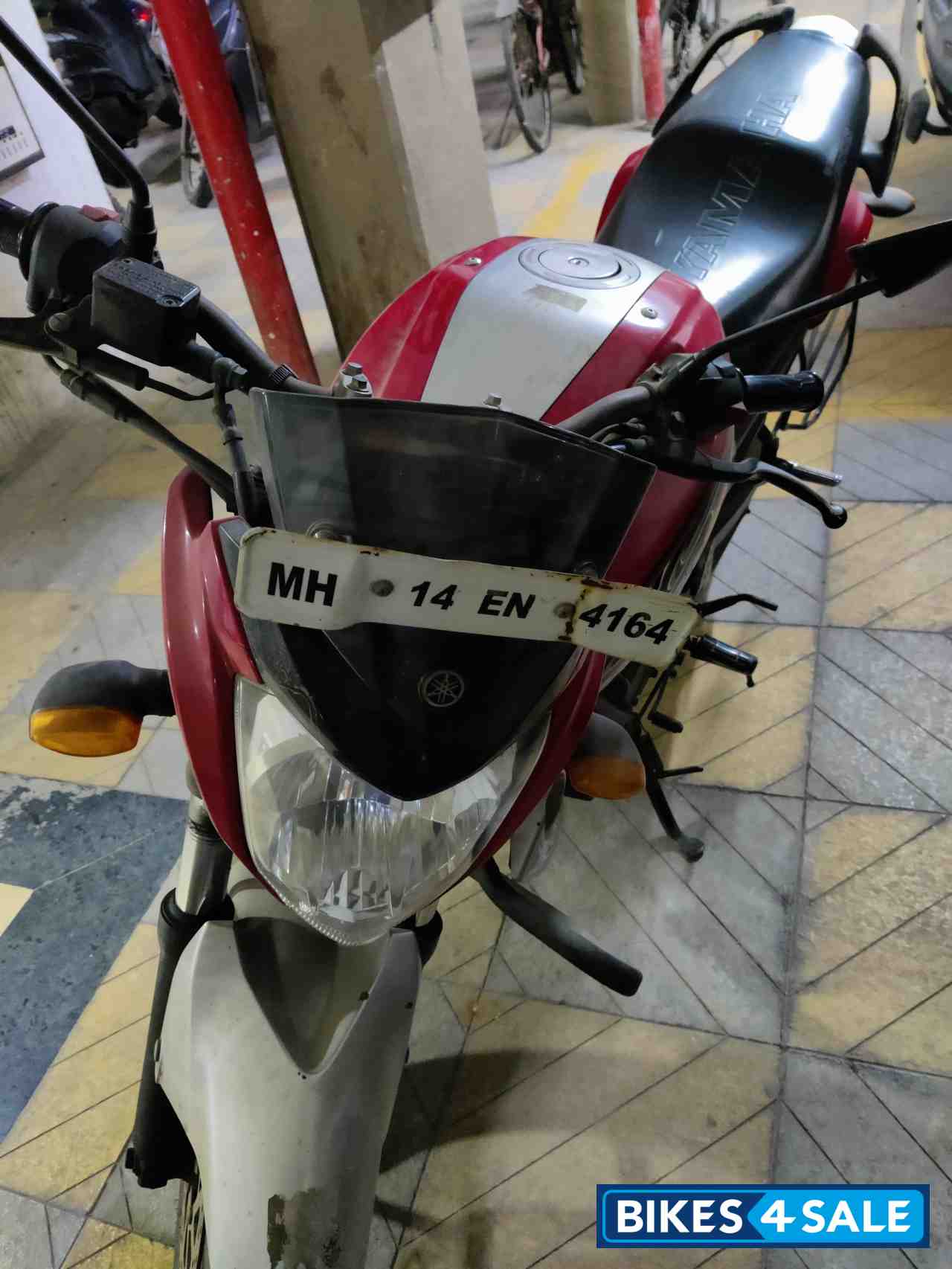 Red Silver Yamaha FZ-S