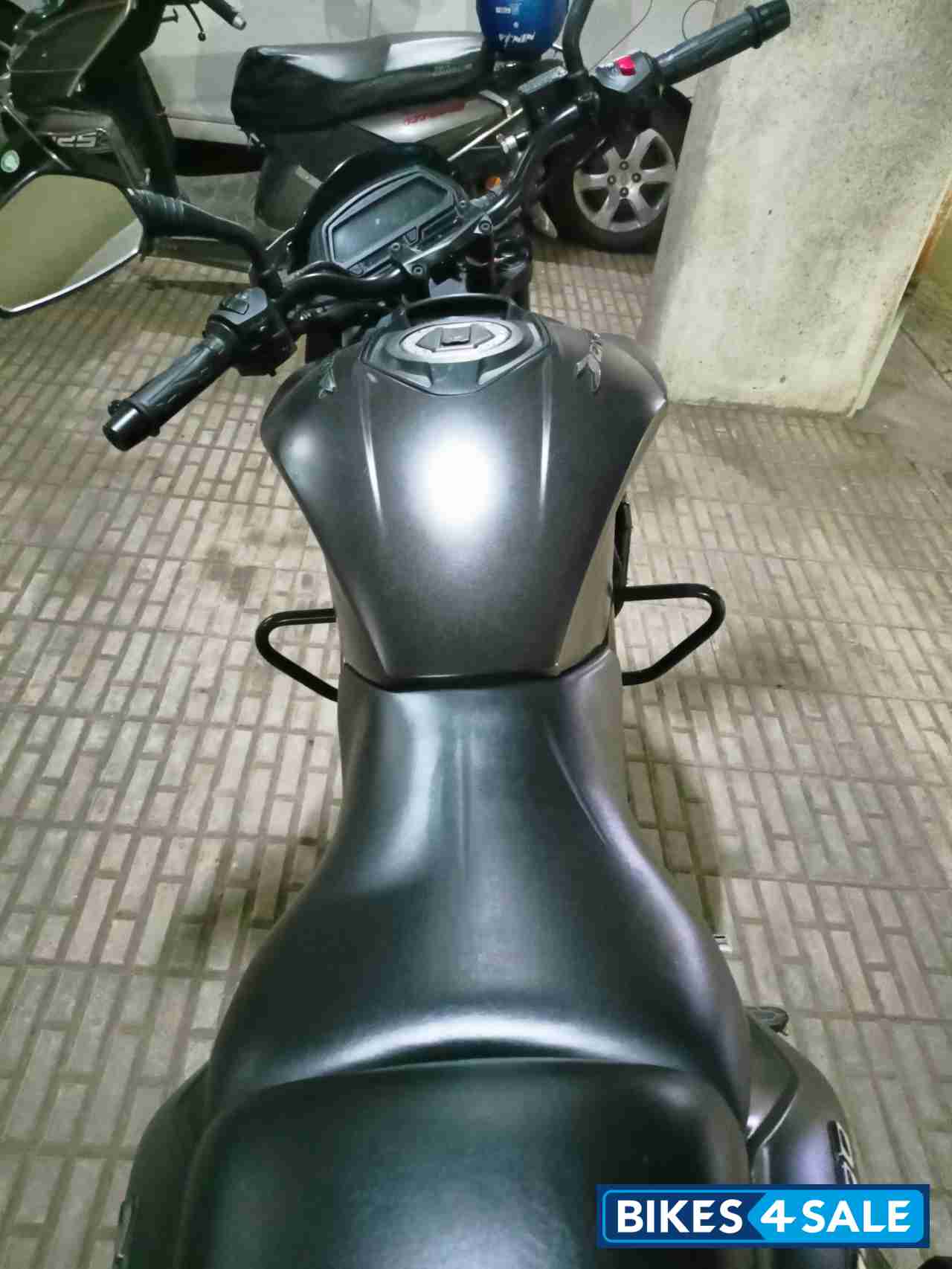 Bajaj Dominar 400