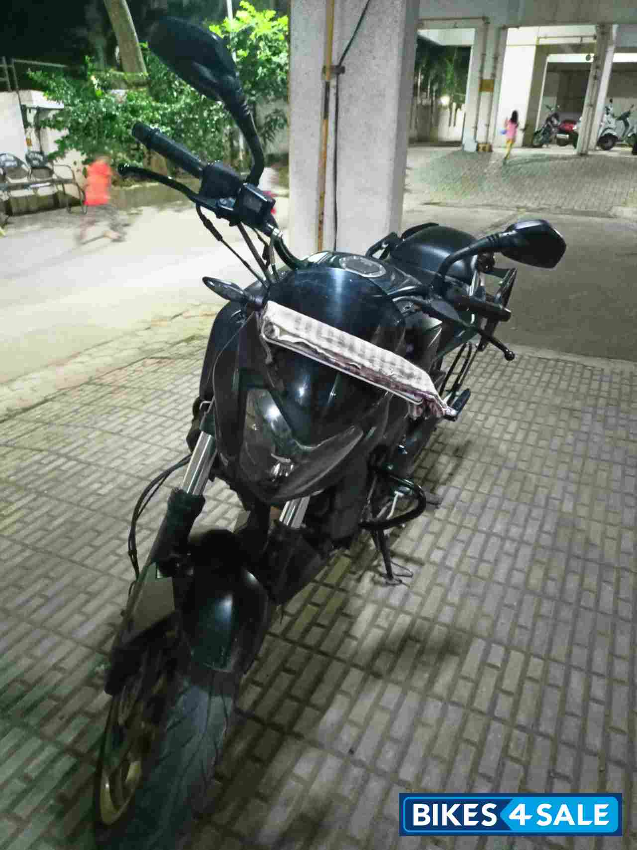 Bajaj Dominar 400