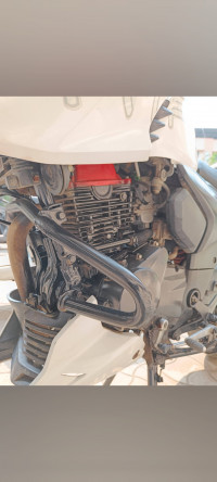 White TVS Apache RTR 200 4V