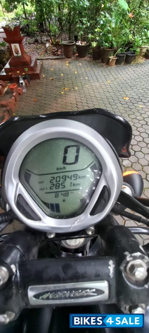 Bajaj Avenger Cruise 220