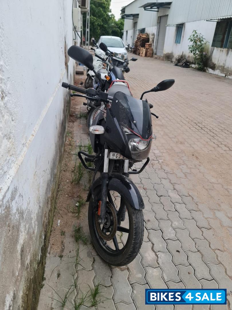 Black Bajaj Pulsar 150 DTSi