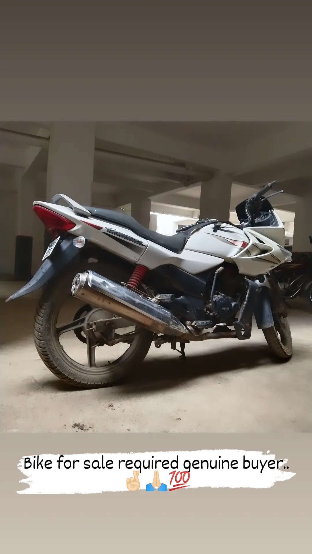 White Hero Karizma R