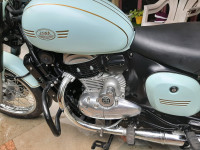 Hailey Teal Jawa forty two