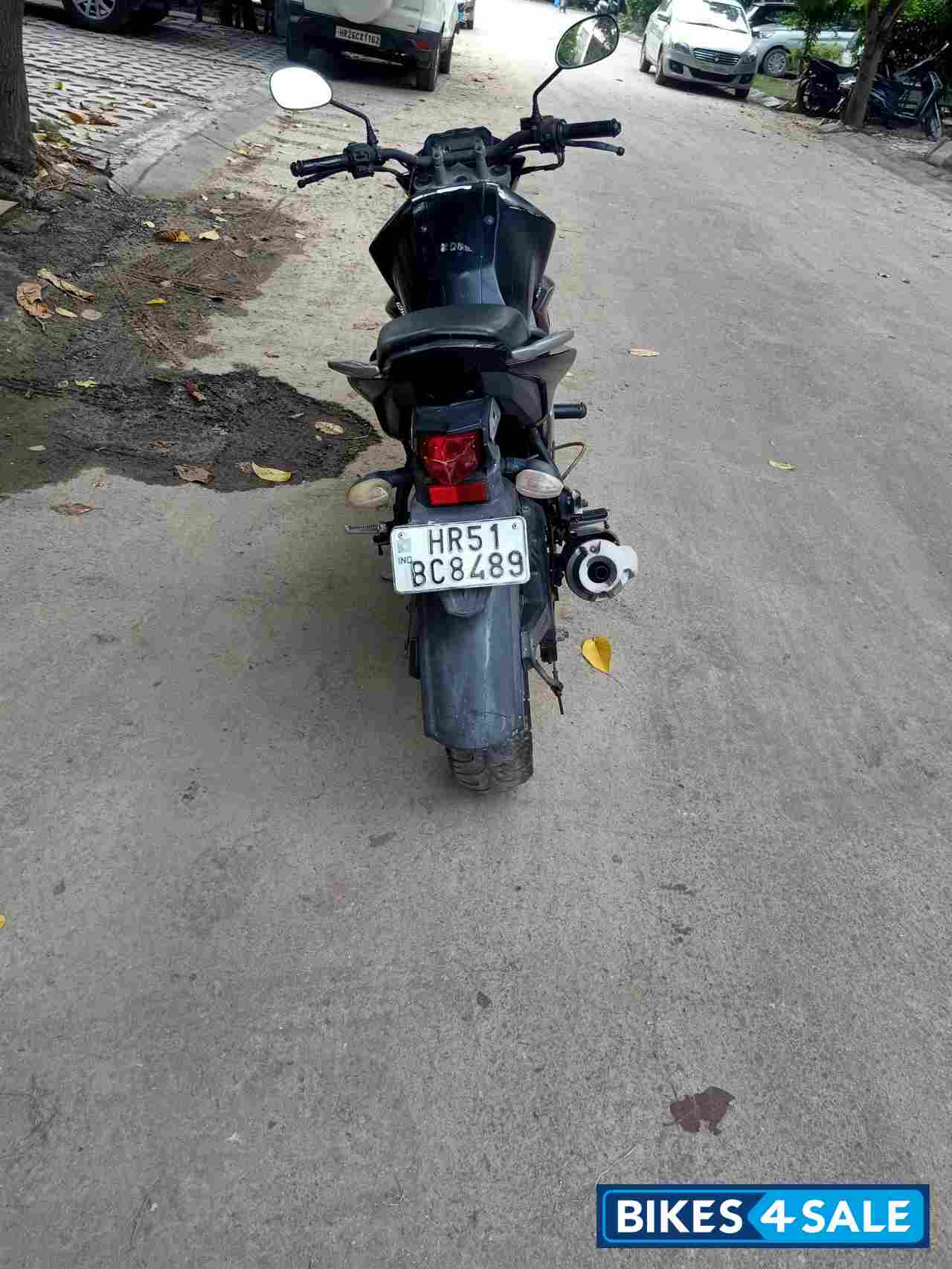 Black Yamaha FZ