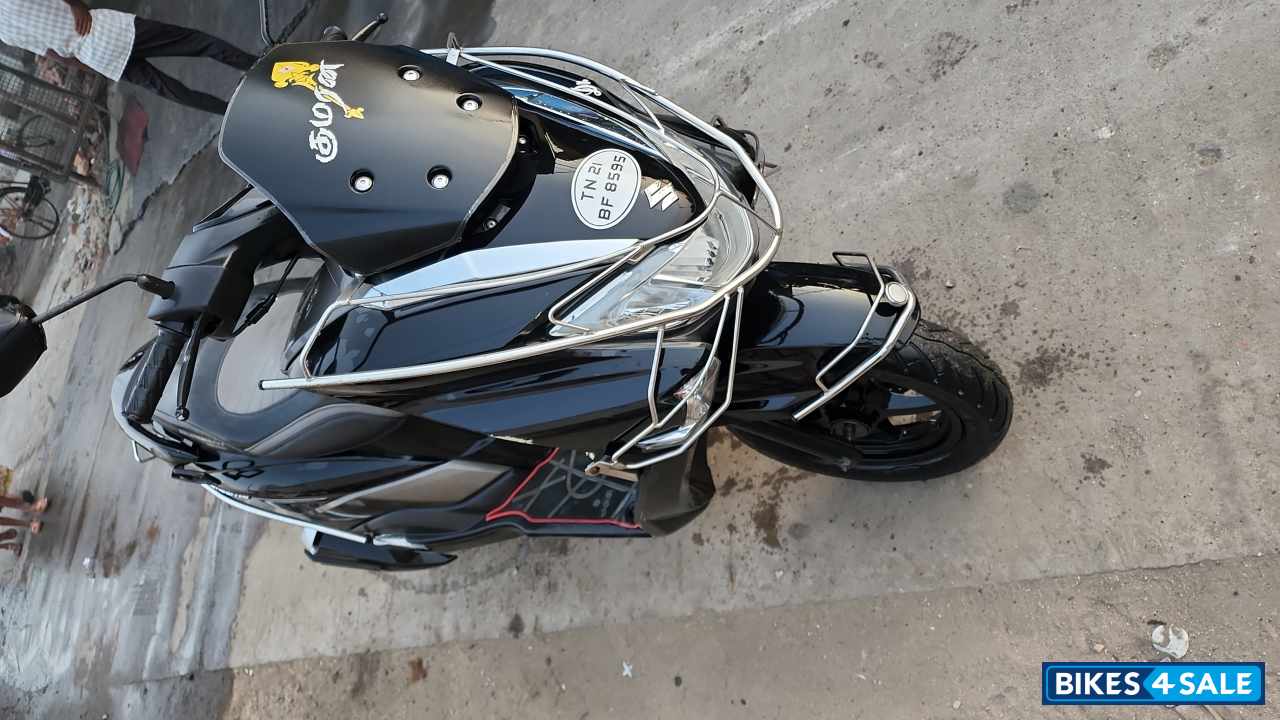 Suzuki Burgman Street