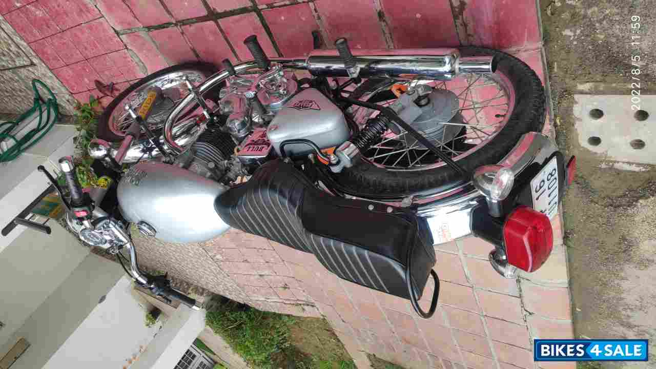 Silver Royal Enfield Bullet Electra Silver Royal Enfield Bullet Electra