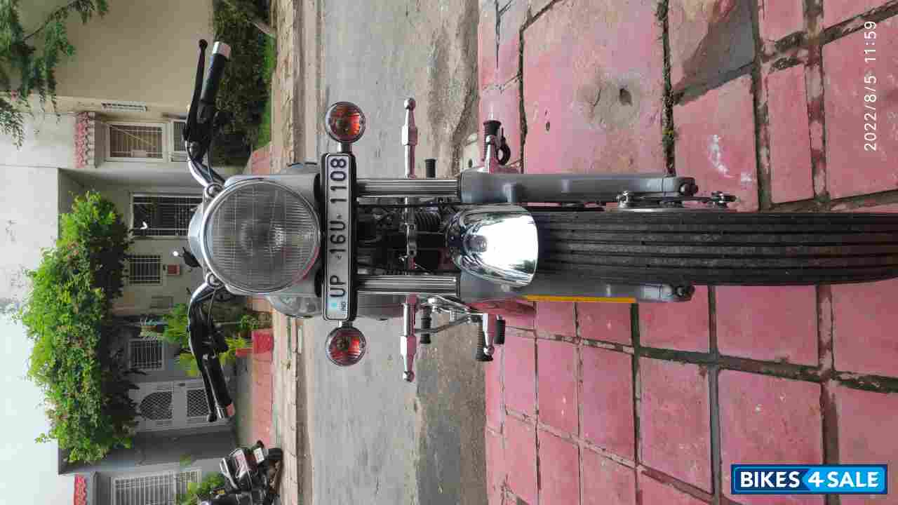 Silver Royal Enfield Bullet Electra Silver Royal Enfield Bullet Electra