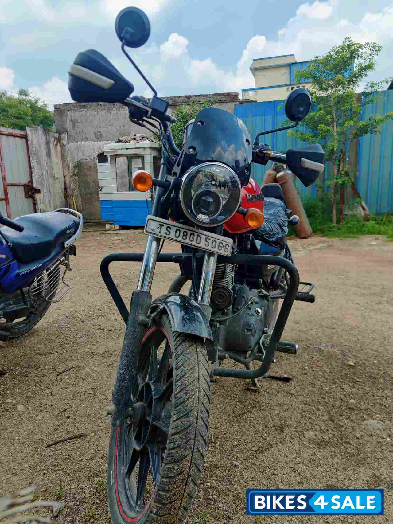 Roving Red Royal Enfield Thunderbird X 350